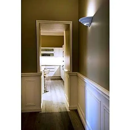 Bed & Breakfast Sasha's Place 68m3 Centre Moderne 3*