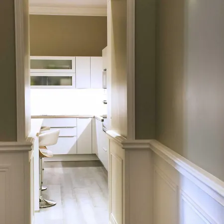 Sasha's Place - De Luxe - Hypercentre 4* Бон